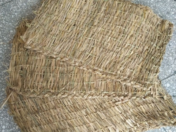 護(hù)坡草袋:可持續(xù)發(fā)展的生態(tài)保護(hù)方式 護(hù)坡草袋:可持續(xù)發(fā)展的生態(tài)保護(hù)方式