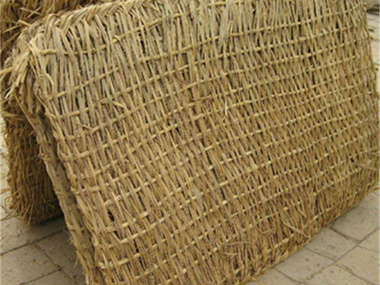 防汛草袋的制作工藝及設(shè)備要求 防汛草袋的制作工藝及設(shè)備要求