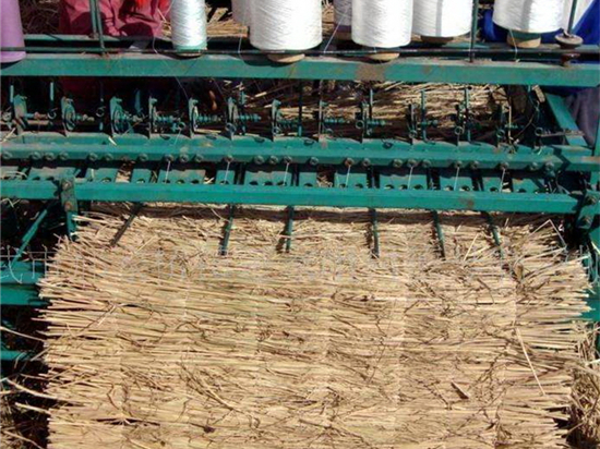 草苫規(guī)格選擇心得分享：從尺寸到材質(zhì)，一網(wǎng)打盡