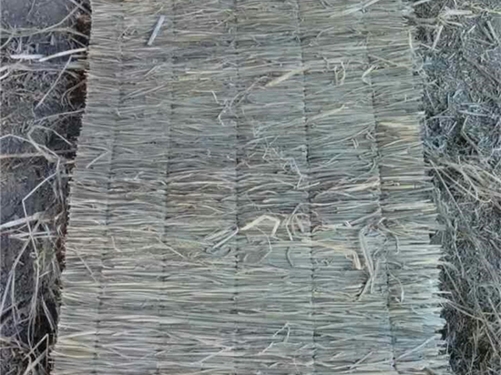 鋼廠鐵路裝載加固：草簾的選擇與使用