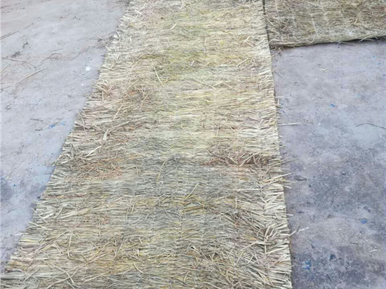 如何根據(jù)種植方式選擇草苫規(guī)格？助您提高農田效益