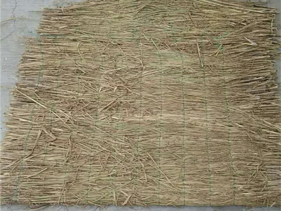 草苫加工技術(shù)：創(chuàng)新農(nóng)業(yè)生產(chǎn)模式的必然選擇