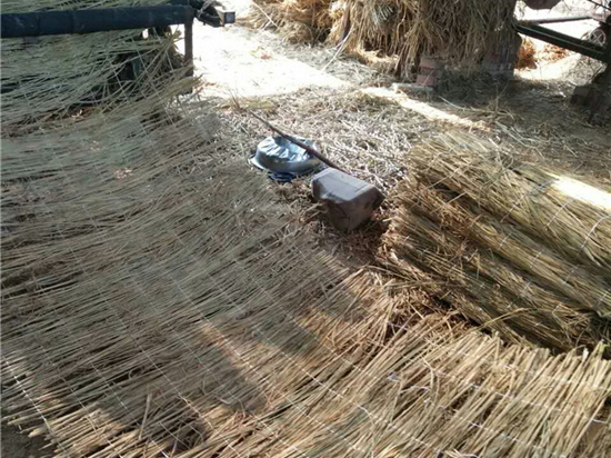 草苫廠家選擇指南：如何找到更適合的供應(yīng)商？