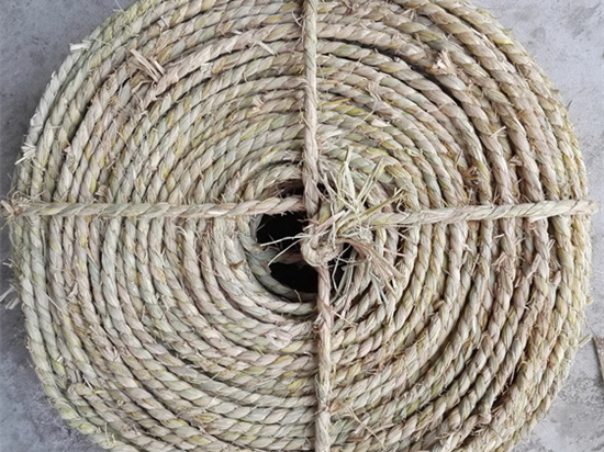 內(nèi)蒙防風(fēng)治沙草繩的優(yōu)勢與特點 內(nèi)蒙防風(fēng)治沙草繩的優(yōu)勢與特點