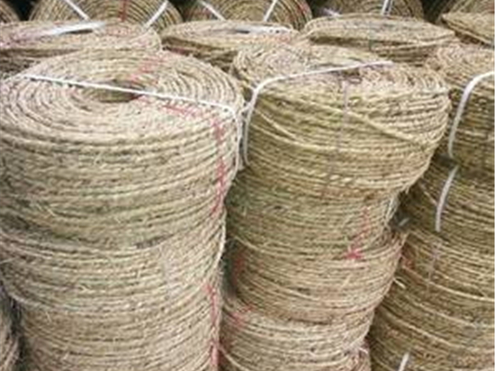 草繩在內(nèi)蒙防風治沙中的景觀優(yōu)化作用 草繩在內(nèi)蒙防風治沙中的景觀優(yōu)化作用