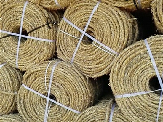 內(nèi)蒙防風(fēng)治沙草繩技術(shù)創(chuàng)新探討 內(nèi)蒙防風(fēng)治沙草繩技術(shù)創(chuàng)新探討