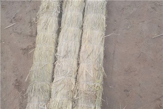 鋼廠草支墊:環(huán)保與經(jīng)濟(jì)的完美結(jié)合 鋼廠草支墊:環(huán)保與經(jīng)濟(jì)的完美結(jié)合