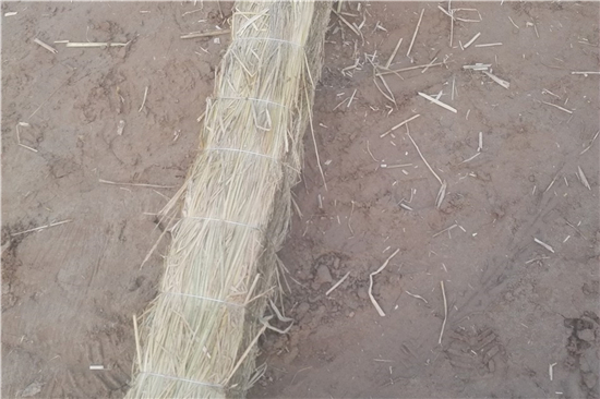 護坡草棒在高速公路邊坡治理中的應用 護坡草棒在高速公路邊坡治理中的應用