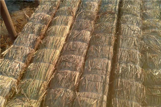 草支墊生產(chǎn)廠家，推動行業(yè)技術(shù)創(chuàng)新