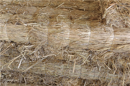 鋼廠鐵路運(yùn)輸防滑加固稻夫草支墊的監(jiān)管與驗(yàn)收(稻草墊一般鋪墊于貨物與車地板間) 鋼廠鐵路運(yùn)輸防滑加固稻夫草支墊的監(jiān)管與驗(yàn)收(稻草墊一般鋪墊于貨物與車地板間)