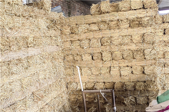 鐵路鋼廠裝載加固 防滑草支墊的性能(草坪防滑墊)